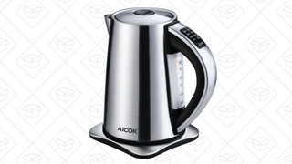 Jarra eléctrica Aicok | $29 | Amazon | Código promocional PRYSU8YB